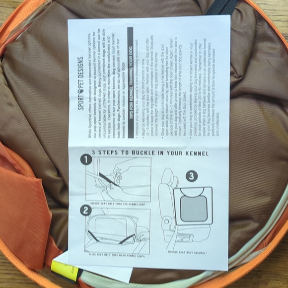 NWOT Pop-up Soft Dog Kennel - Picture 4 of 10